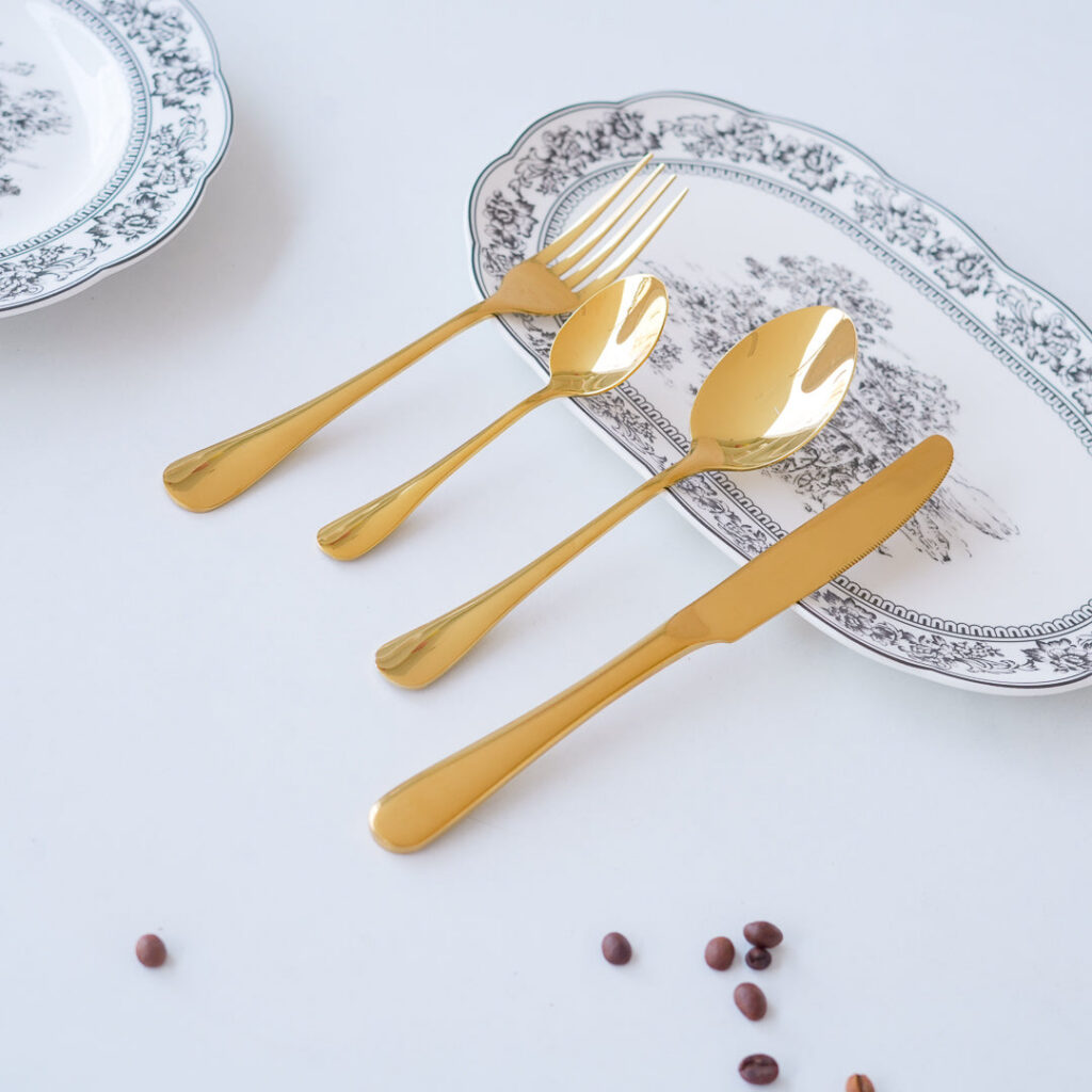 24-Piece Luxury Gold Cutlery Set |  304 Stainless Steel Flatware| Classic Design
